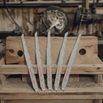 225mm 5TPI Wood Pruning Reciprocating Saw Blade 9 Inch untuk pemotongan kayu yang efektif