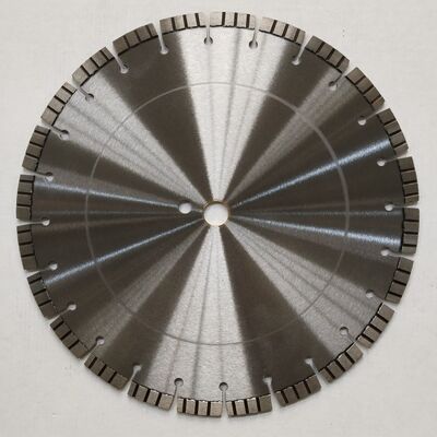 350mm Diamond Turbo Blade Dengan Ketajaman Yang Baik untuk Pemotongan Beton Bertulang