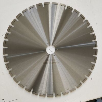 25 "Diameter Luar 650mm Blade Diamond Saw Diamond Reinforced dengan Segmen tajam, Slot Kunci