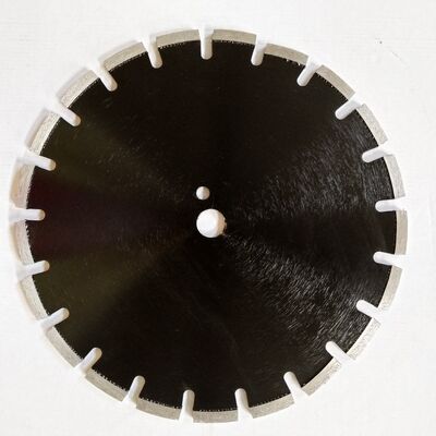 450mm Laser Loop Diamond Concrete Saw Blades Ketebalan Segmen Dilakukan Sesuai Permintaan Anda